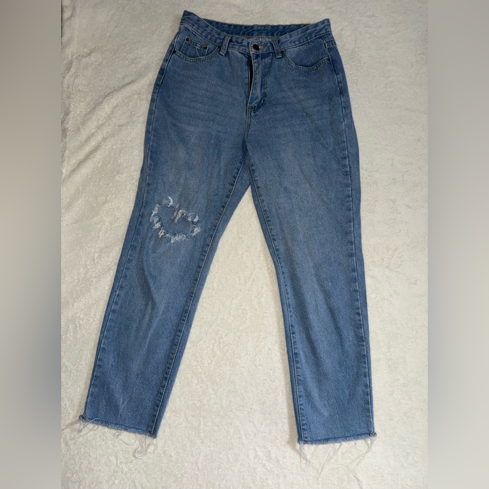 Stylish Blue Distressed Women's Straight Leg Jeans